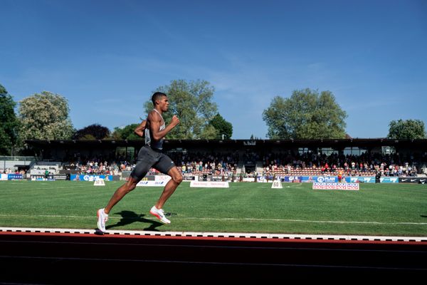 Malik Diakite (Hannover 96) ueber 1500m am 08.05.2022 beim Stadtwerke Ratingen Mehrkampf-Meeting 2022 in Ratingen